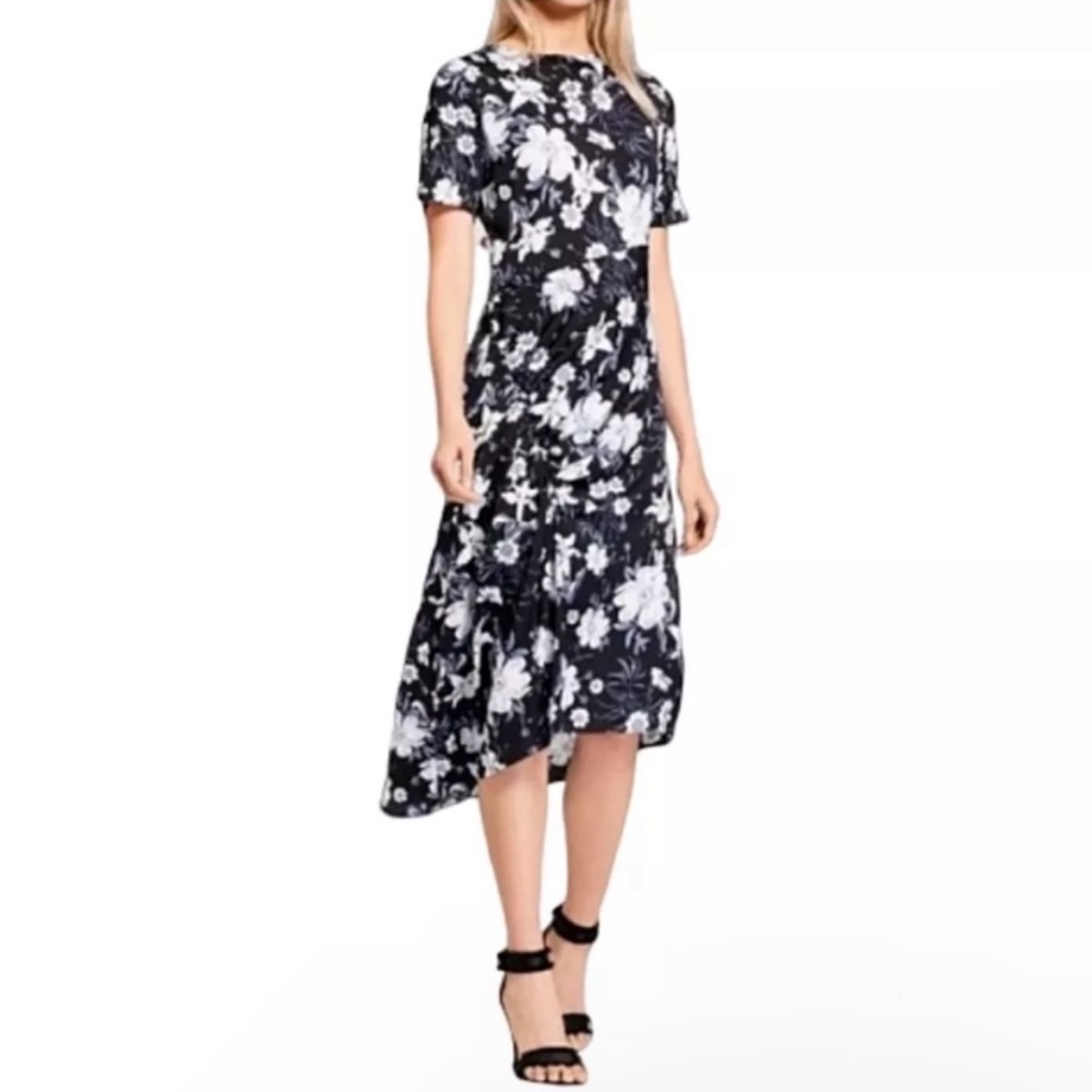 Midi floral dress 🖤